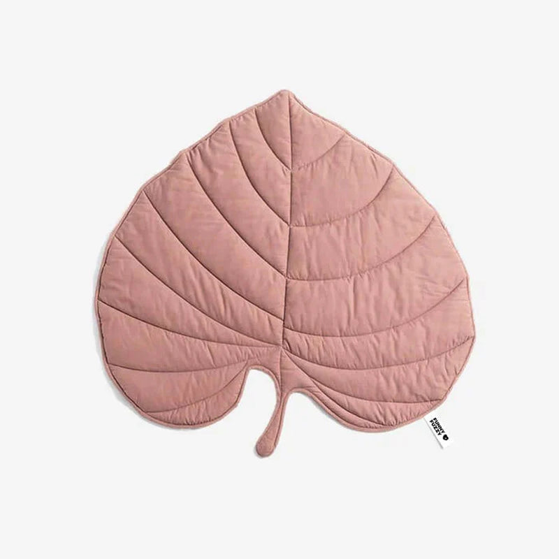 Leaf Shape Dog Blanket – Soft, Durable Pet Mat for Cozy Comfort and All Sizes – Machine Washable